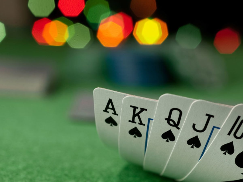 Trò chơi poker còn được biết đến là game bài xì tố